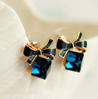 Gold Square bow Stud Earrings for Women - jewelry Shimmer Chic fashion Gold Bowknot Cube Crystal Earring